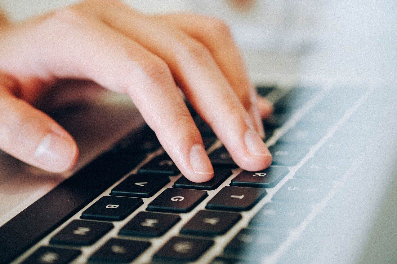 リスティング広告の変更履歴を確認する方法！Google広告、Yahoo広告の変更履歴の確認方法を解説。