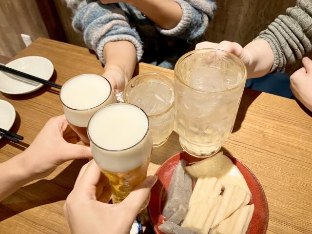 お酒で魅力的な広告をだしませんか？広告の種類や方法を解説