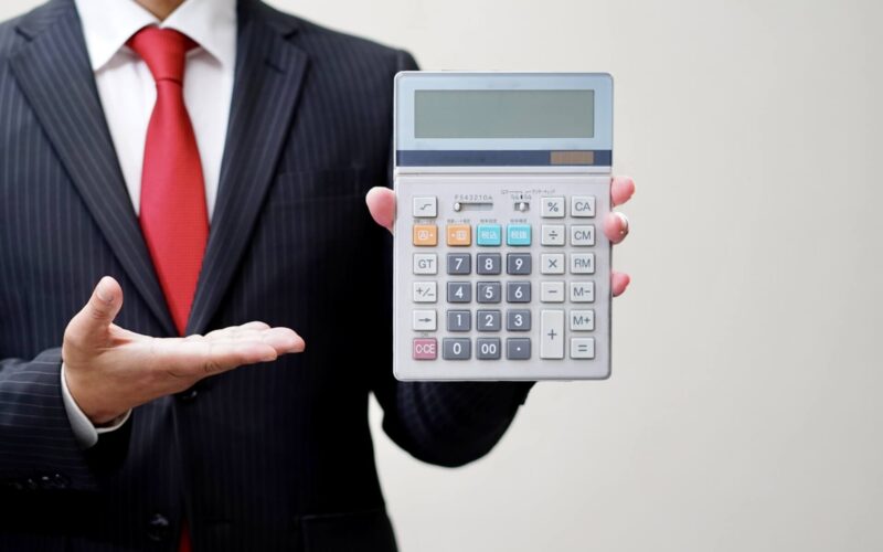 リスティング広告の費用